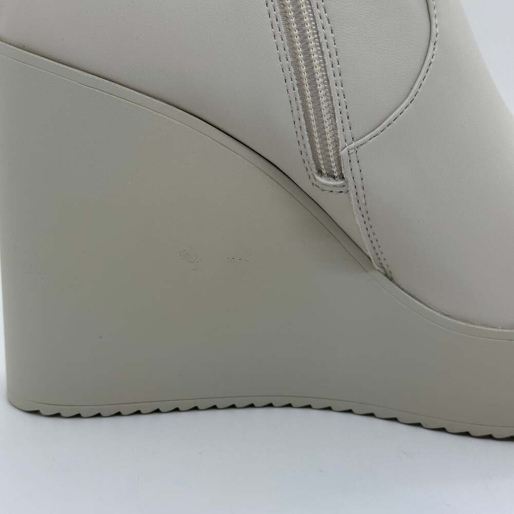 NEW! Steve Madden Witness Wedge Bootie in Bone - Picture 3 of 9